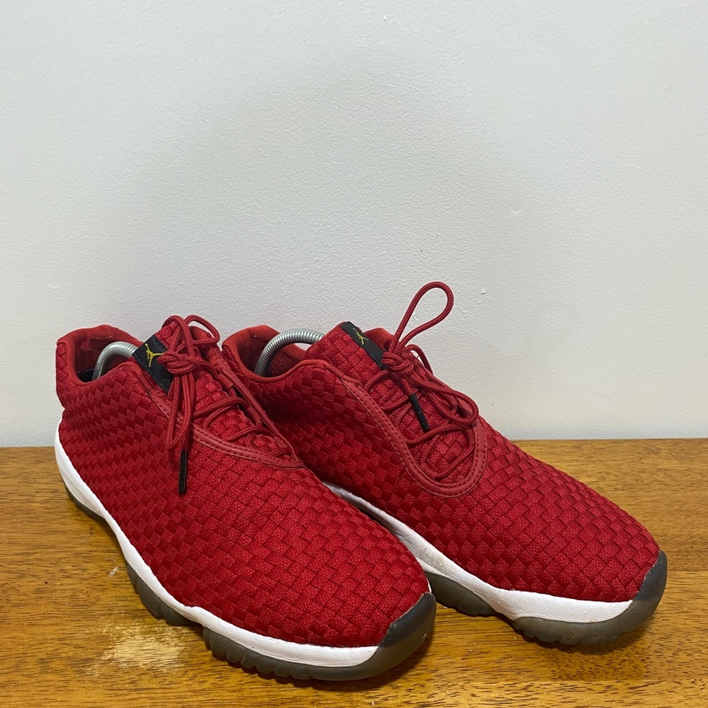 Jordan Future Low - Gym Red
